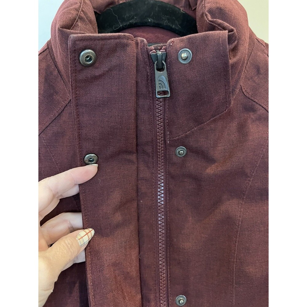 The North Face Women's Ski Jacket in Rust Red - Picture 10 of 13